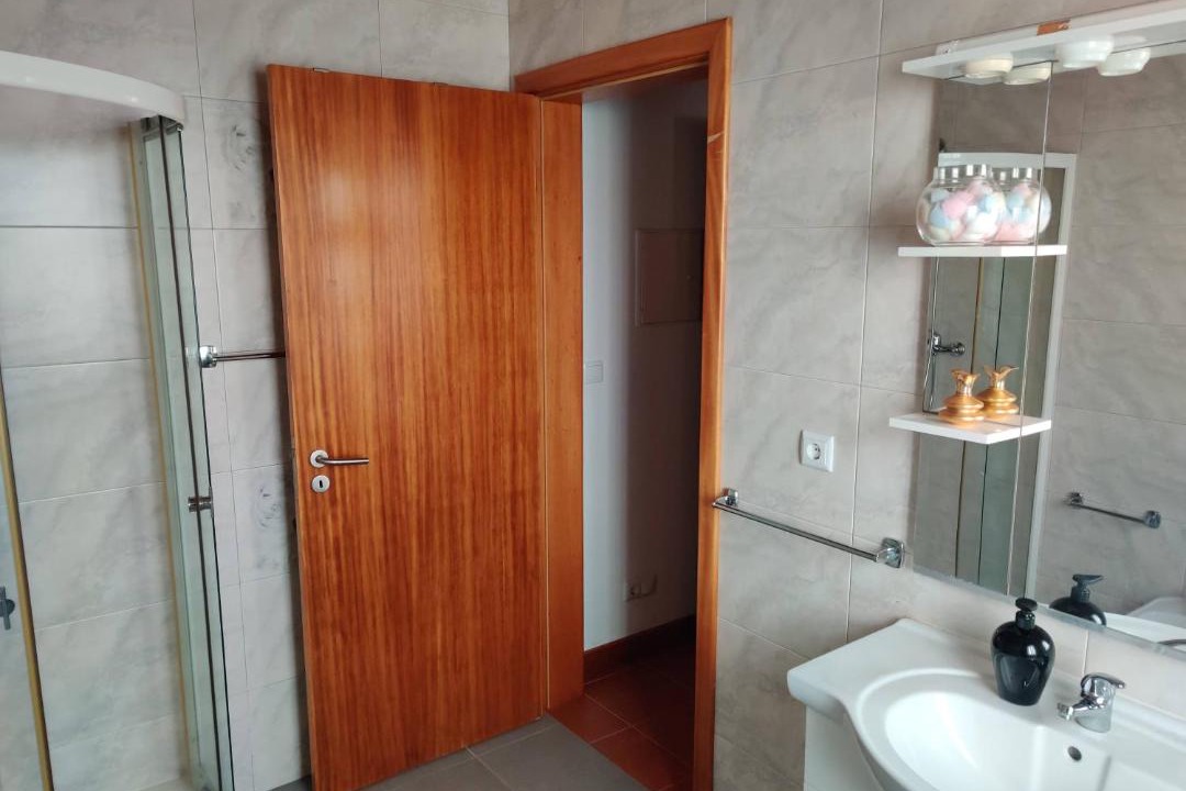 Photo of Bathroom in Calheta
