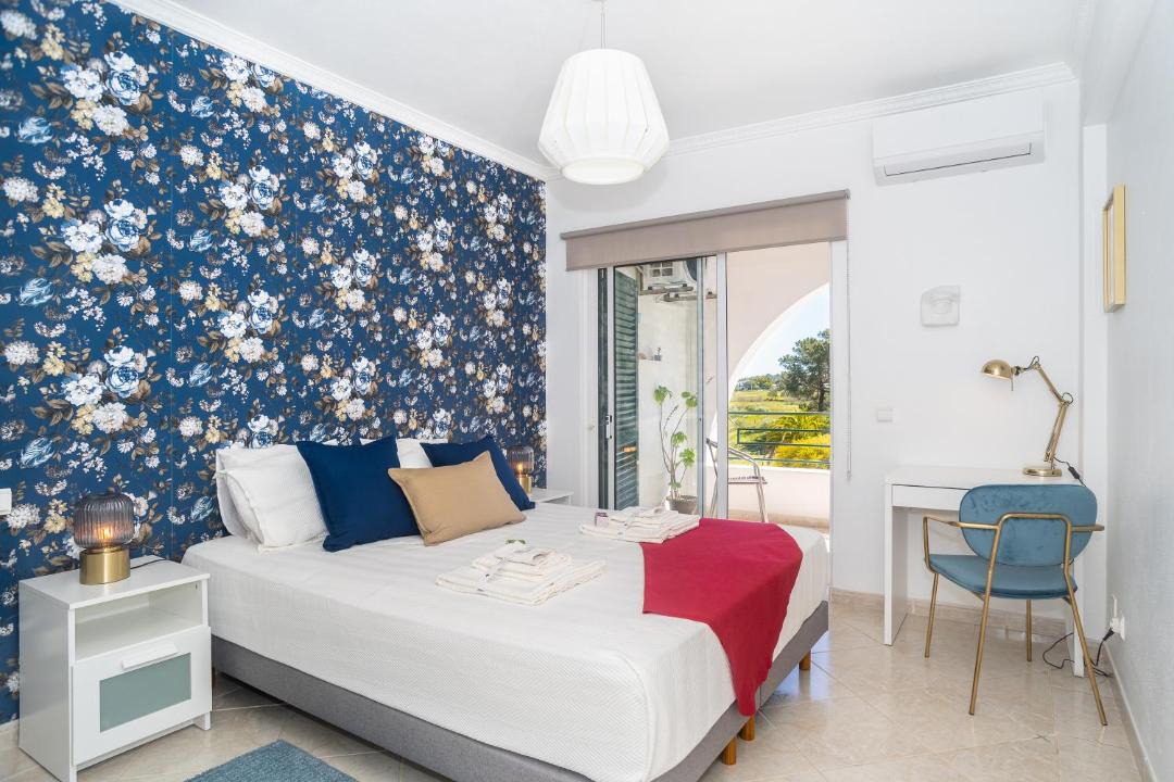 Photo of Bedroom in Salgados