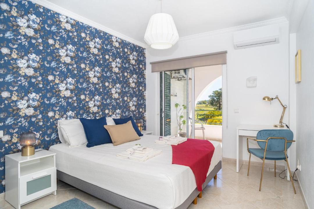 Photo of Bedroom in Salgados