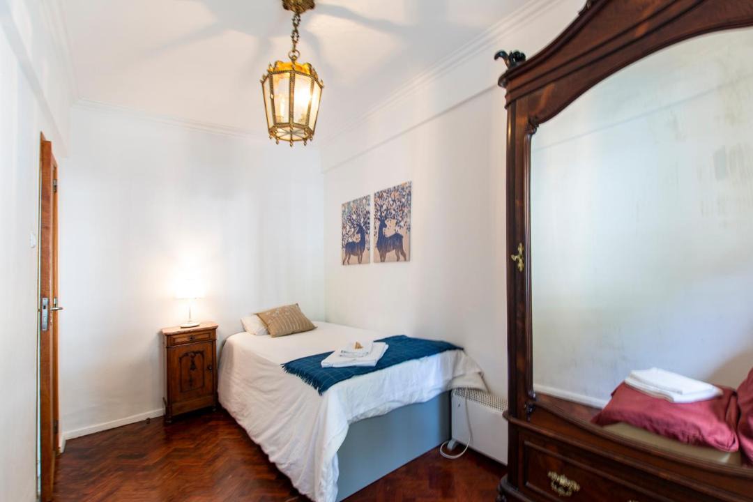 Photo of Bedroom in Estoril