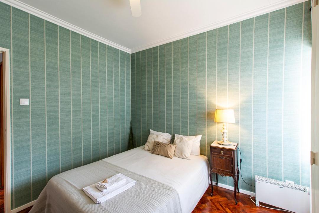 Photo of Bedroom in Estoril