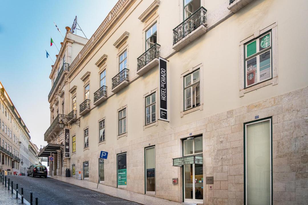 Photo of Others in Chiado