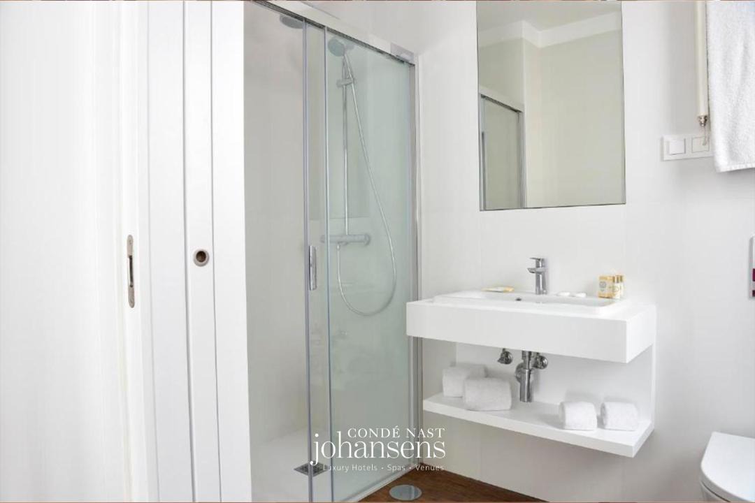 Photo of Bathroom in Monserrate