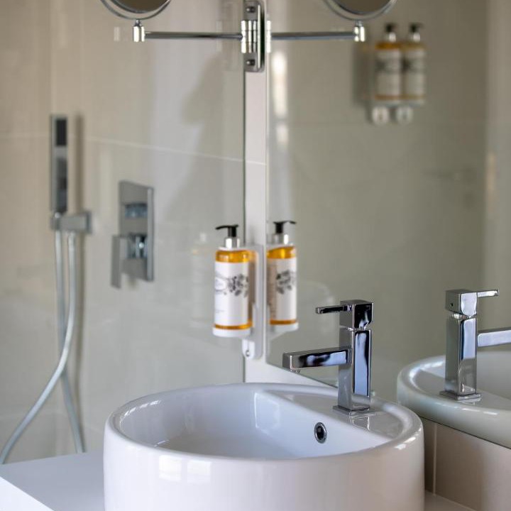 Photo of Bathroom in Coimbra City Centre