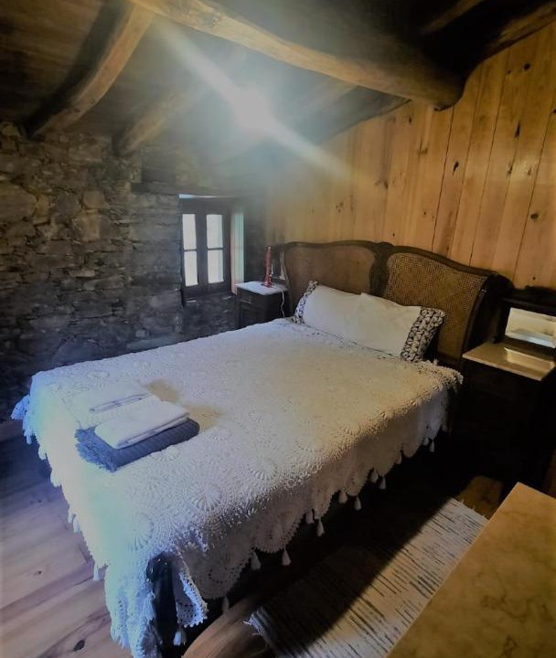 Photo of Bedroom in Lousa
