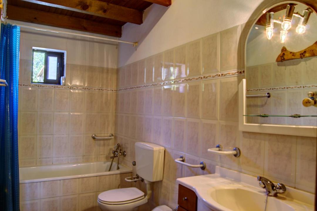 Photo of Bathroom in Ribamar