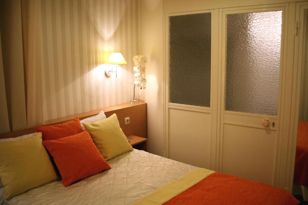 Photo of Bedroom in Lisbon Old Town