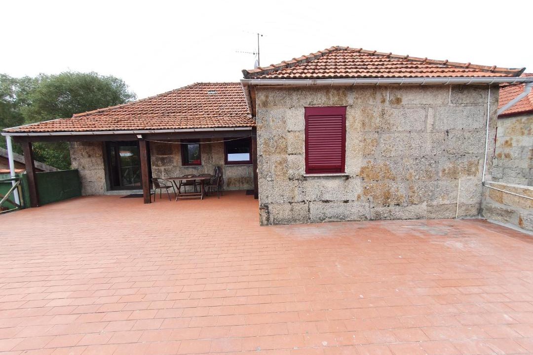 Photo of Buildings in Castro Laboreiro