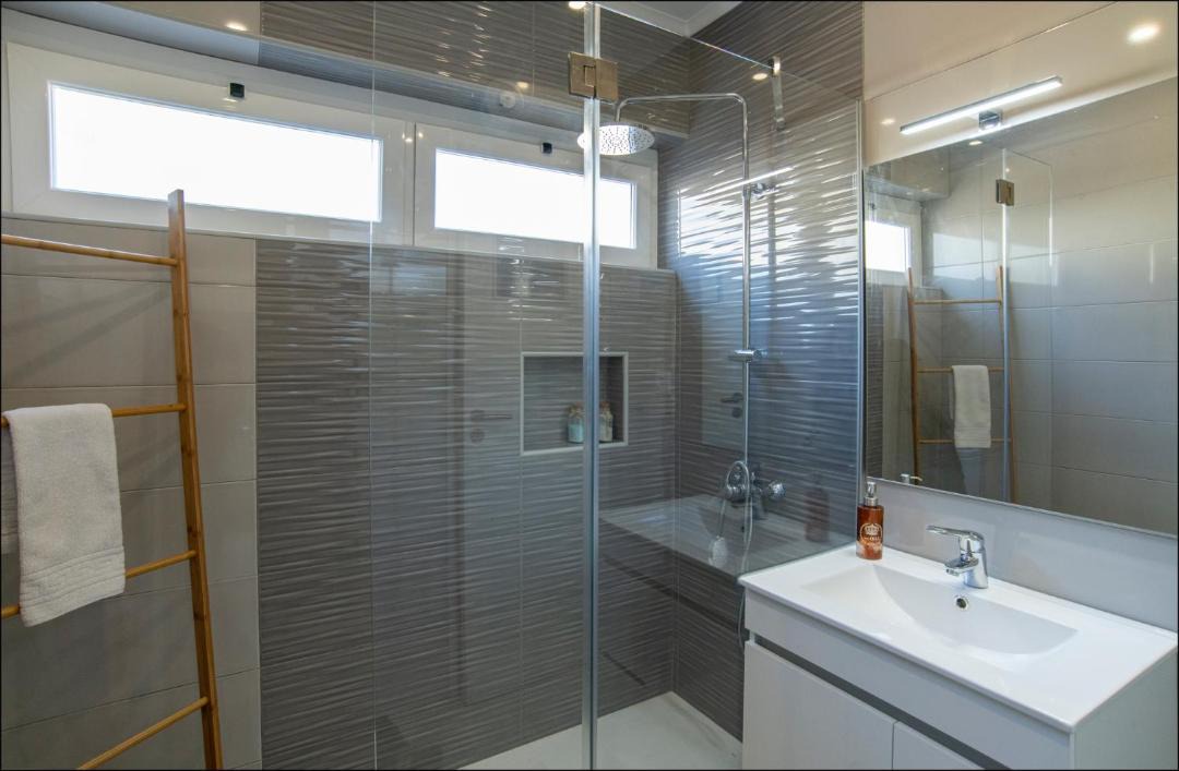 Photo of Bathroom in Estoril