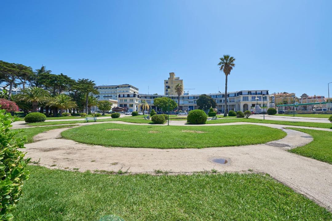 Photo of Others in Estoril