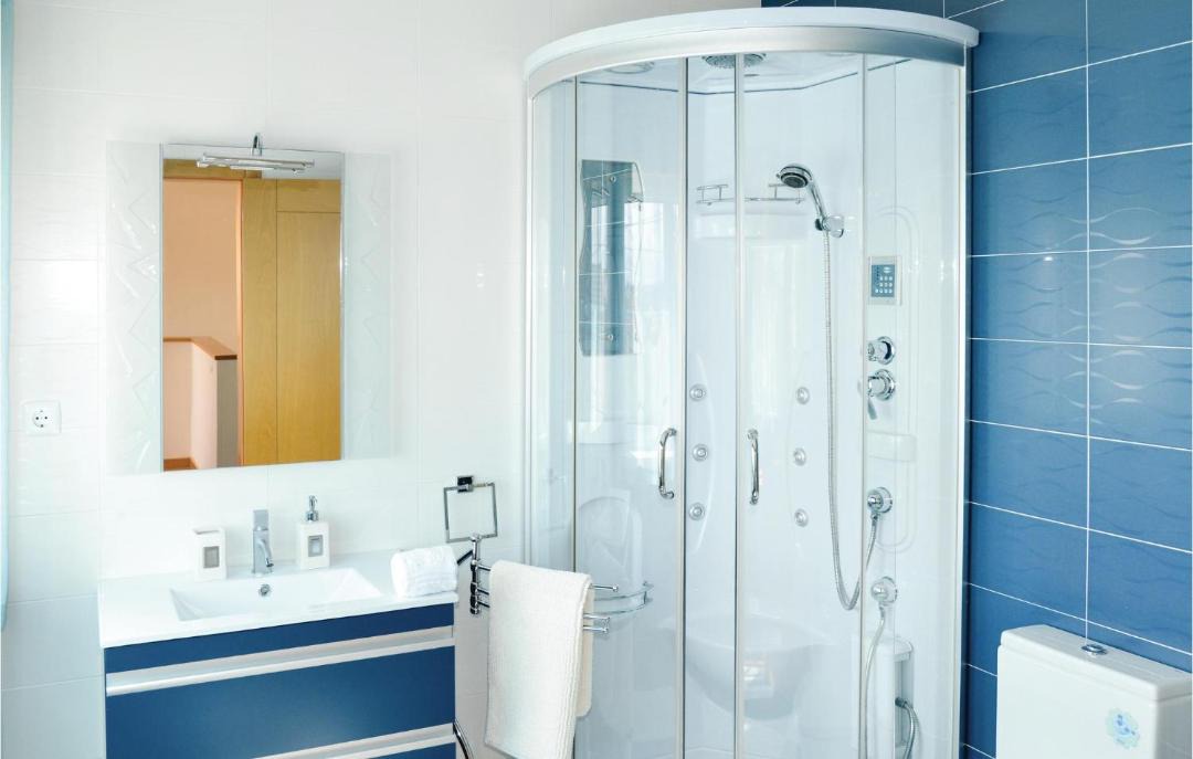 Photo of Bathroom in Lourinha