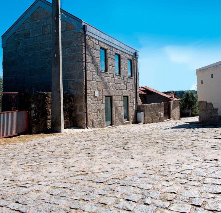 Photo of Buildings in Queira