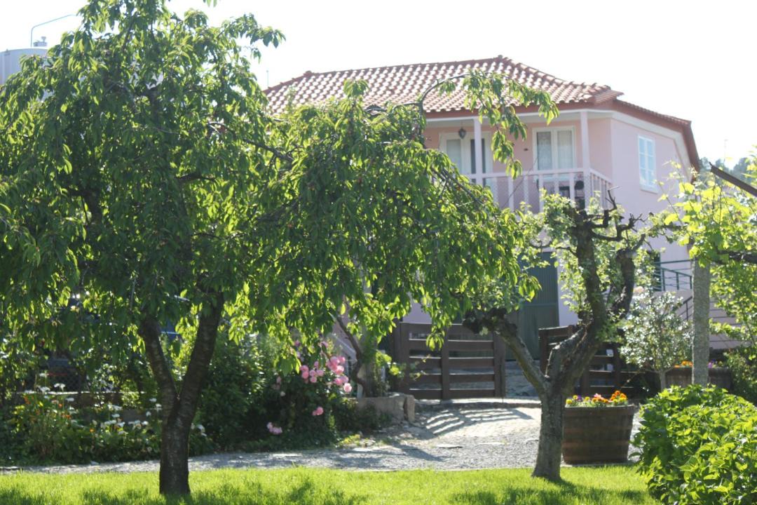 Photo of Buildings in Cotas