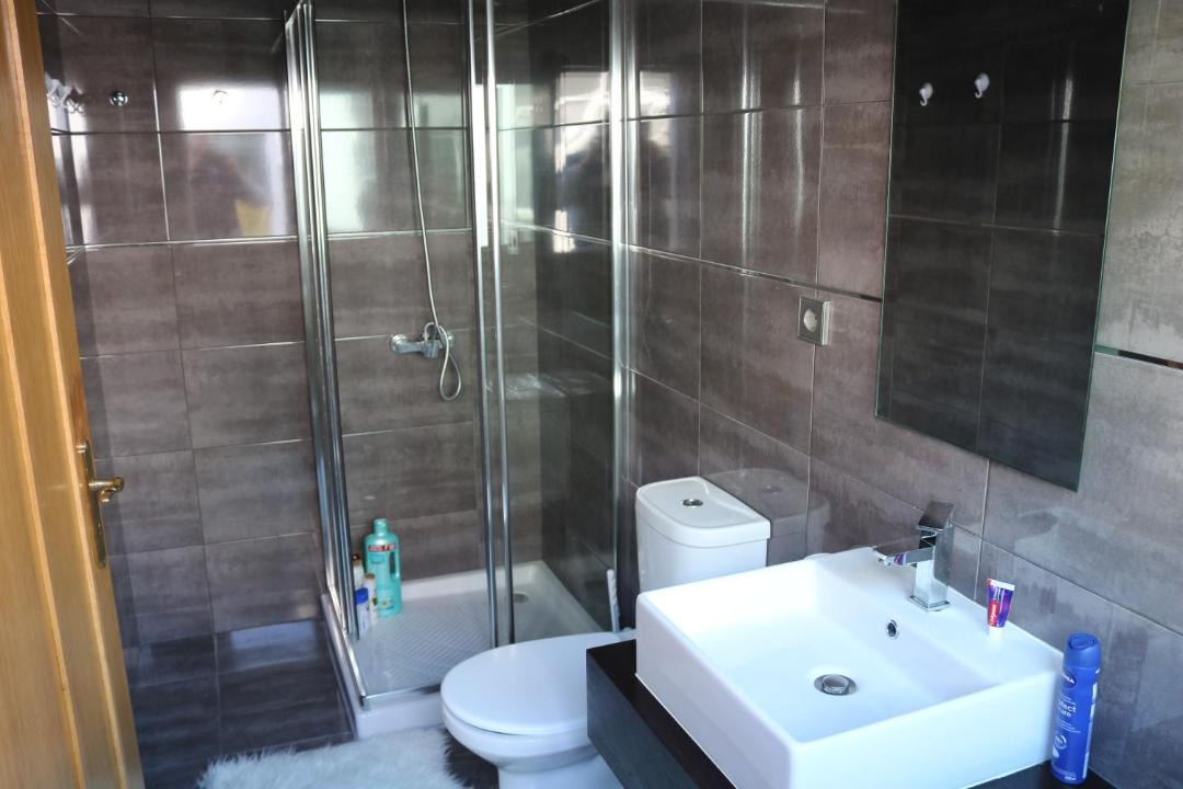 Photo of Bathroom in Maia
