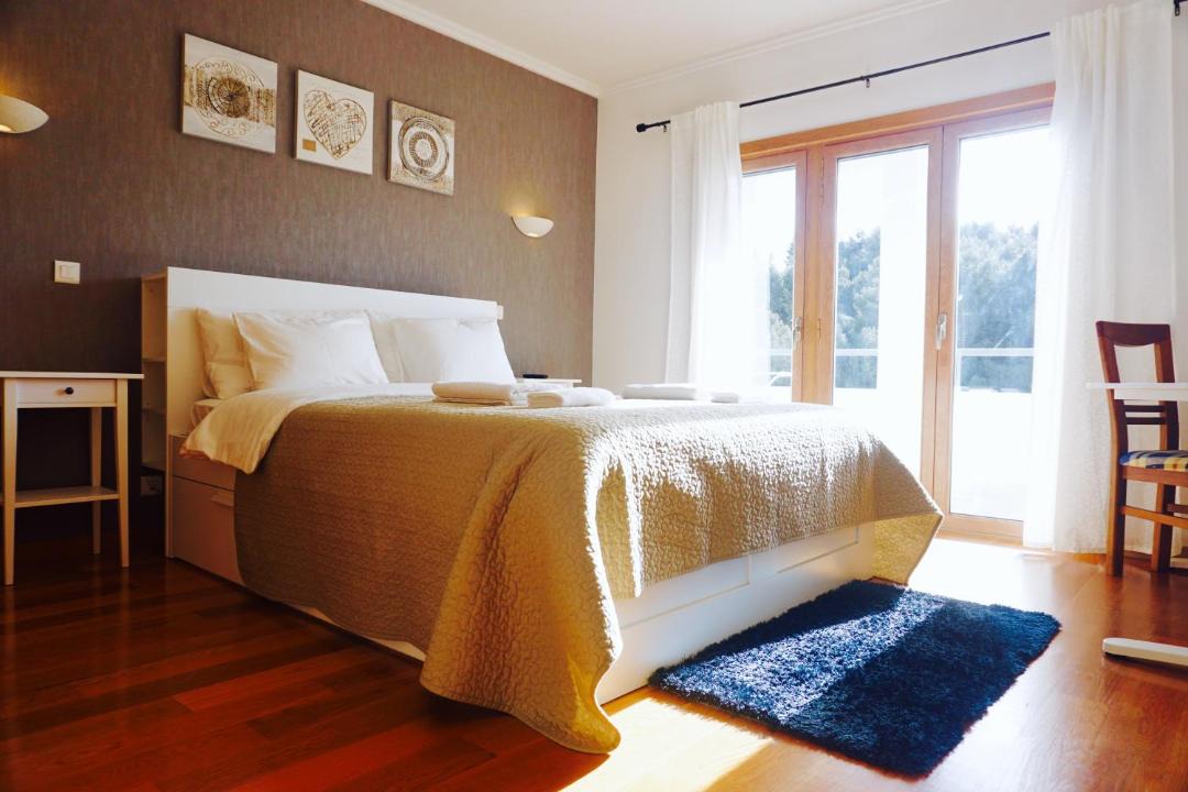 Photo of Bedroom in Estoril