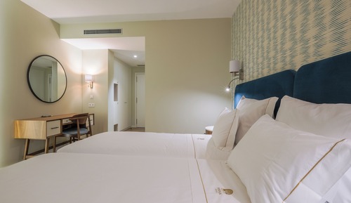 Panoramic Room
