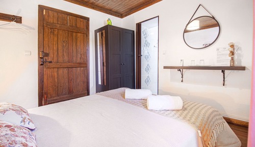 Standard Double Room, Private Bathroom, Garden View (Chambre Std 2)