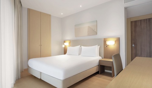 Deluxe Suite, City View (Two People)