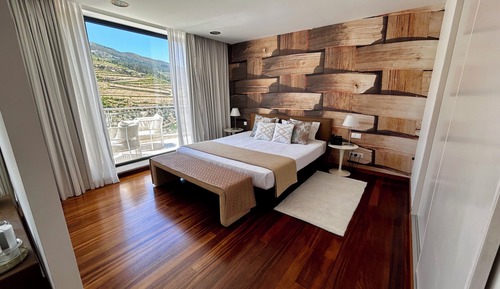 Deluxe Suite, Vineyard View