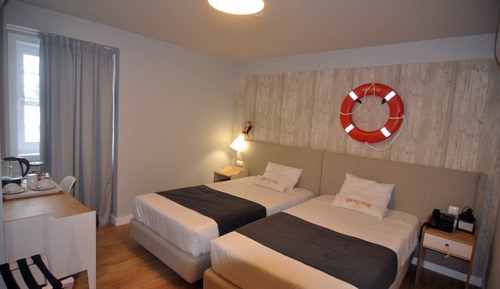 Basic Shared Dormitory, Shared Bathroom (with 2 beds)