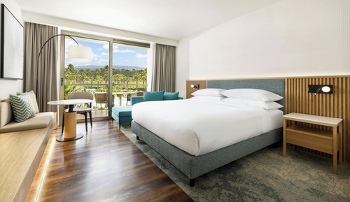 Family Room, 2 Double Beds, Pool View (Balcony)