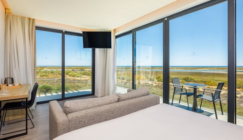 Premium Double Room, Partial Sea View