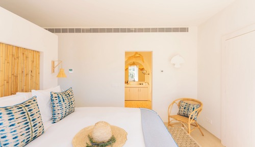Olival Master Pool Suite