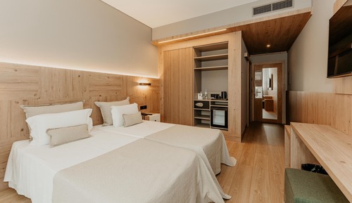 Double Room with Parking View