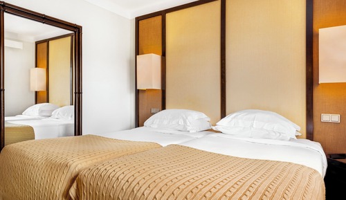 Classic Room, City View
