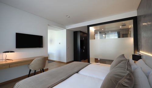 Family Room (Superior)
