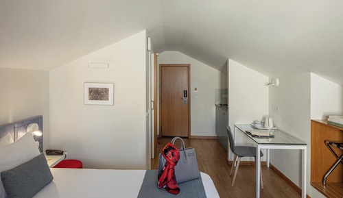 Studio, 2 Twin Beds