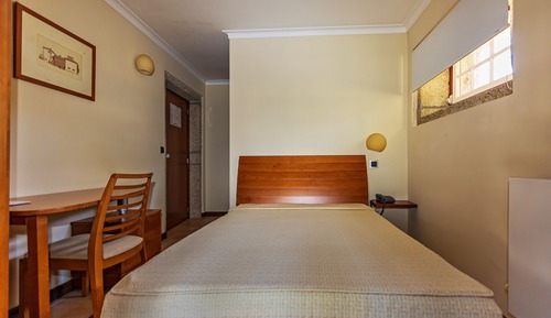 Single Room, 1 Double Bed