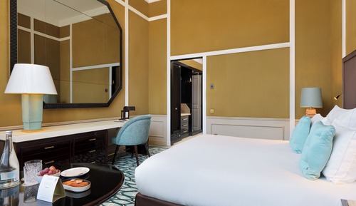 Deluxe Room, City View (Grand)