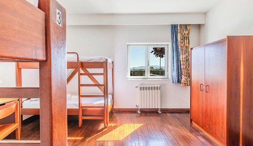 Shared Dormitory, Men only, Shared Bathroom (4 Beds)