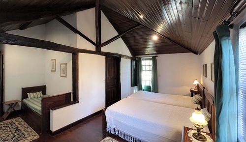 Family Room, Mountain View