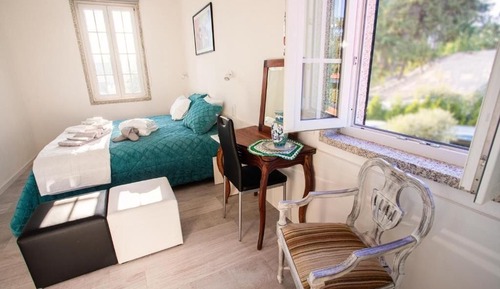 Deluxe Suite, Garden View