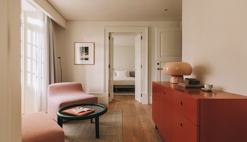 Junior Suite with Bathtub