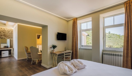 Deluxe Suite, Mountain View