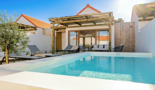 Superior Green Villa