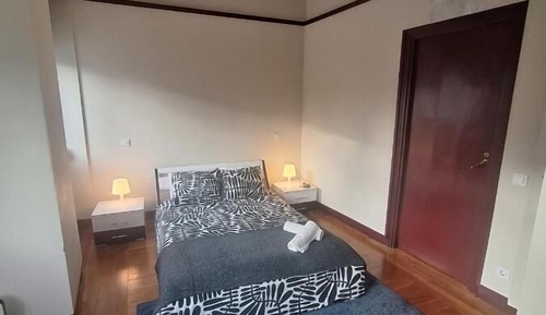 Deluxe Suite, City View