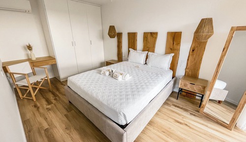 Panoramic House, 1 Queen Bed with Sofa bed, Kitchenette, River View