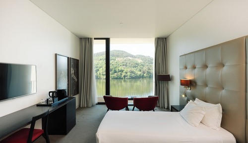 Twin Room, River View