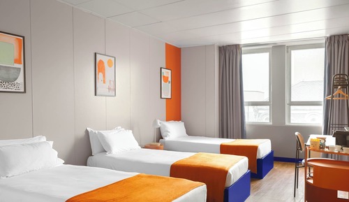 Triple Room