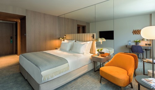 Superior Room, River View (1st Floor)