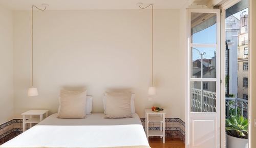 Layering of Stories Apartment (4A)