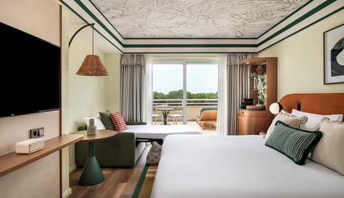 Room, 1 King Bed (Essential, Prime View)