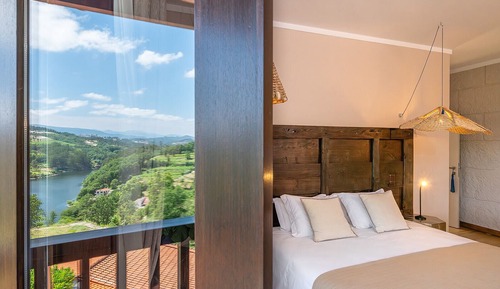 Deluxe Studio Suite, River View