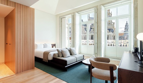 Premium Deluxe Room