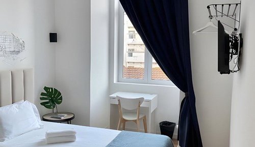 Superior Single Room, Private Bathroom