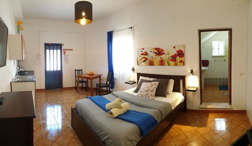 Deluxe Suite, Multiple Beds, Kitchenette